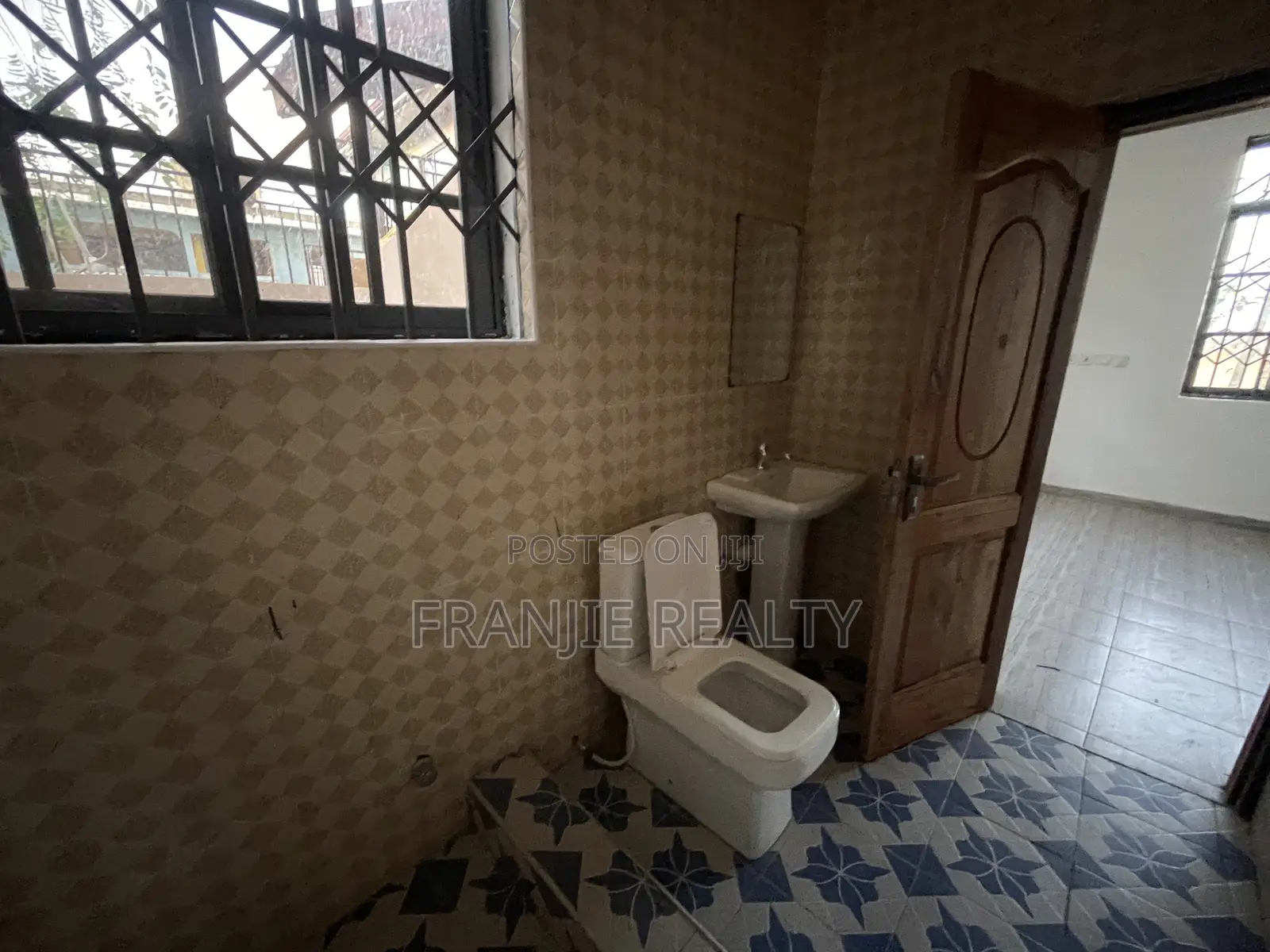 2bdrm Apartment in Franjie Realty, Weija for rent