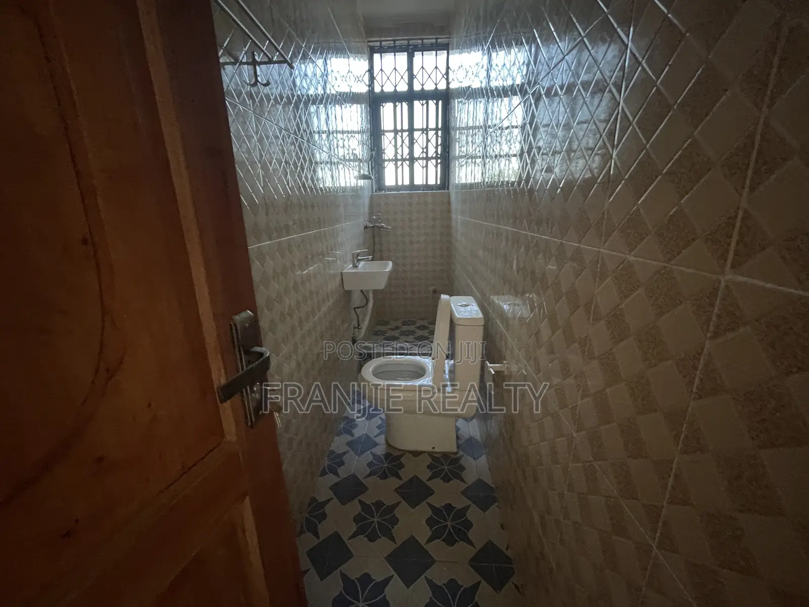 2bdrm Apartment in Franjie Realty, Weija for rent