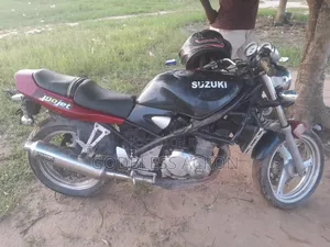 Suzuki Bandit 2023 Red