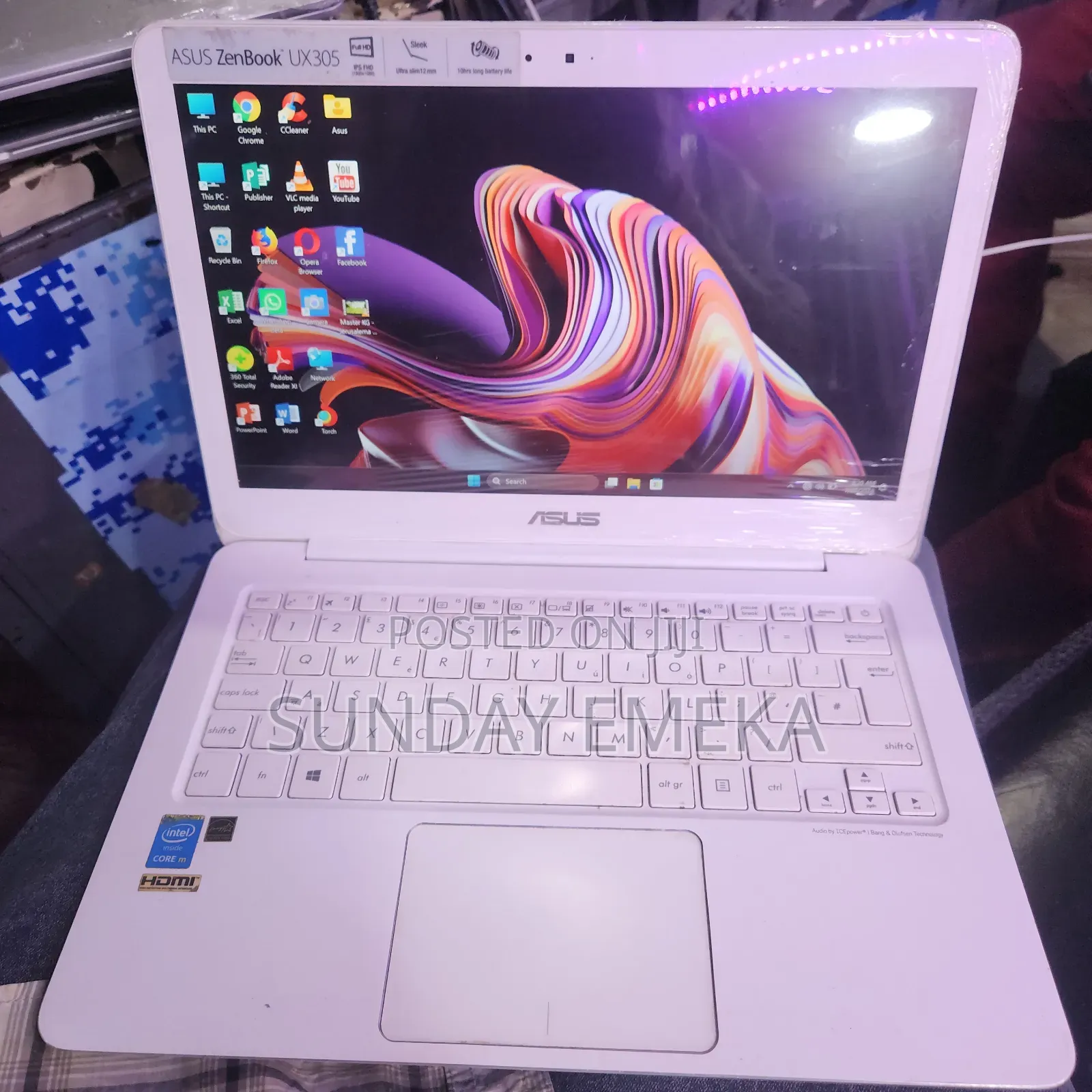 Laptop Asus ZenBook UX305FA 8GB Intel SSD 128GB