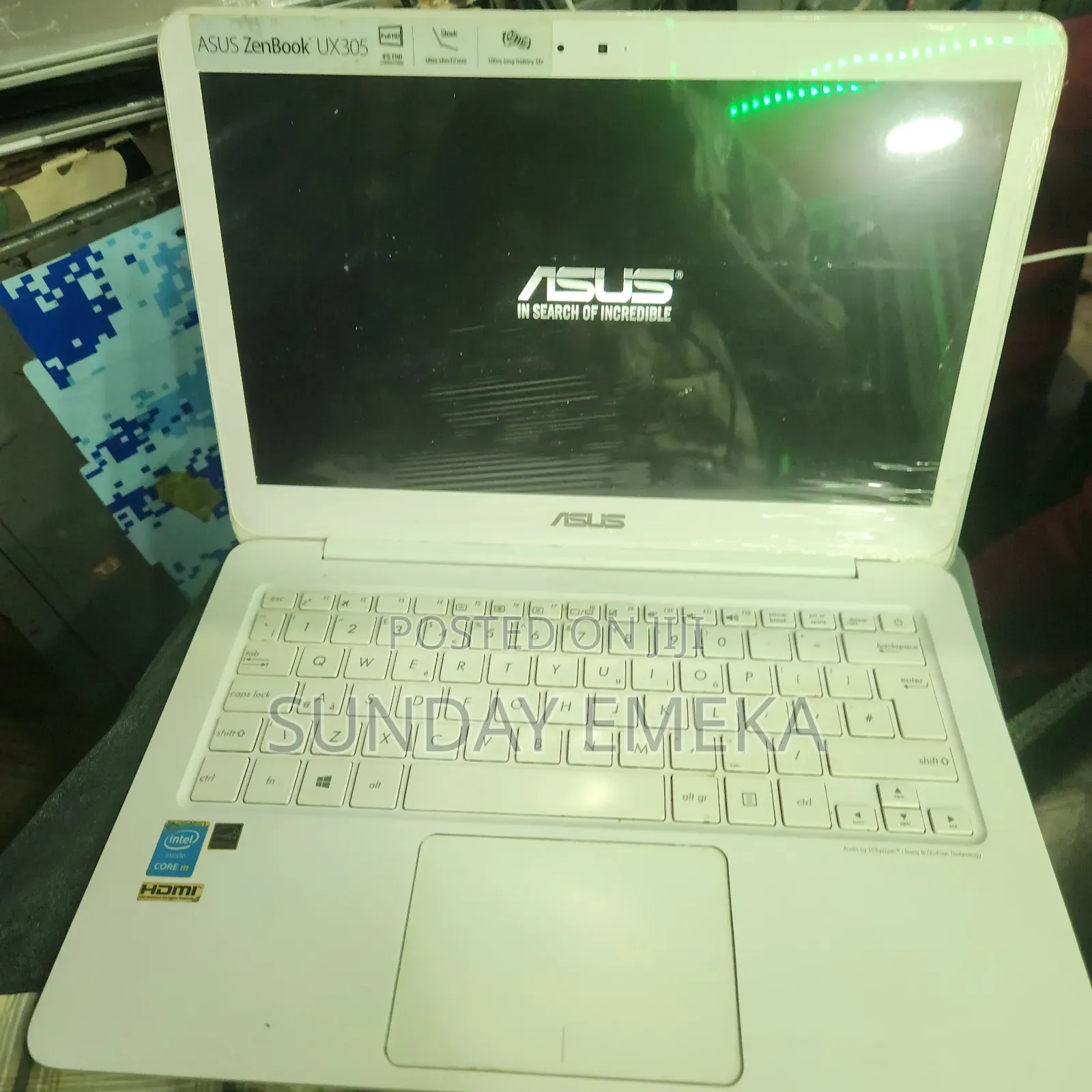 Laptop Asus ZenBook UX305FA 8GB Intel SSD 128GB