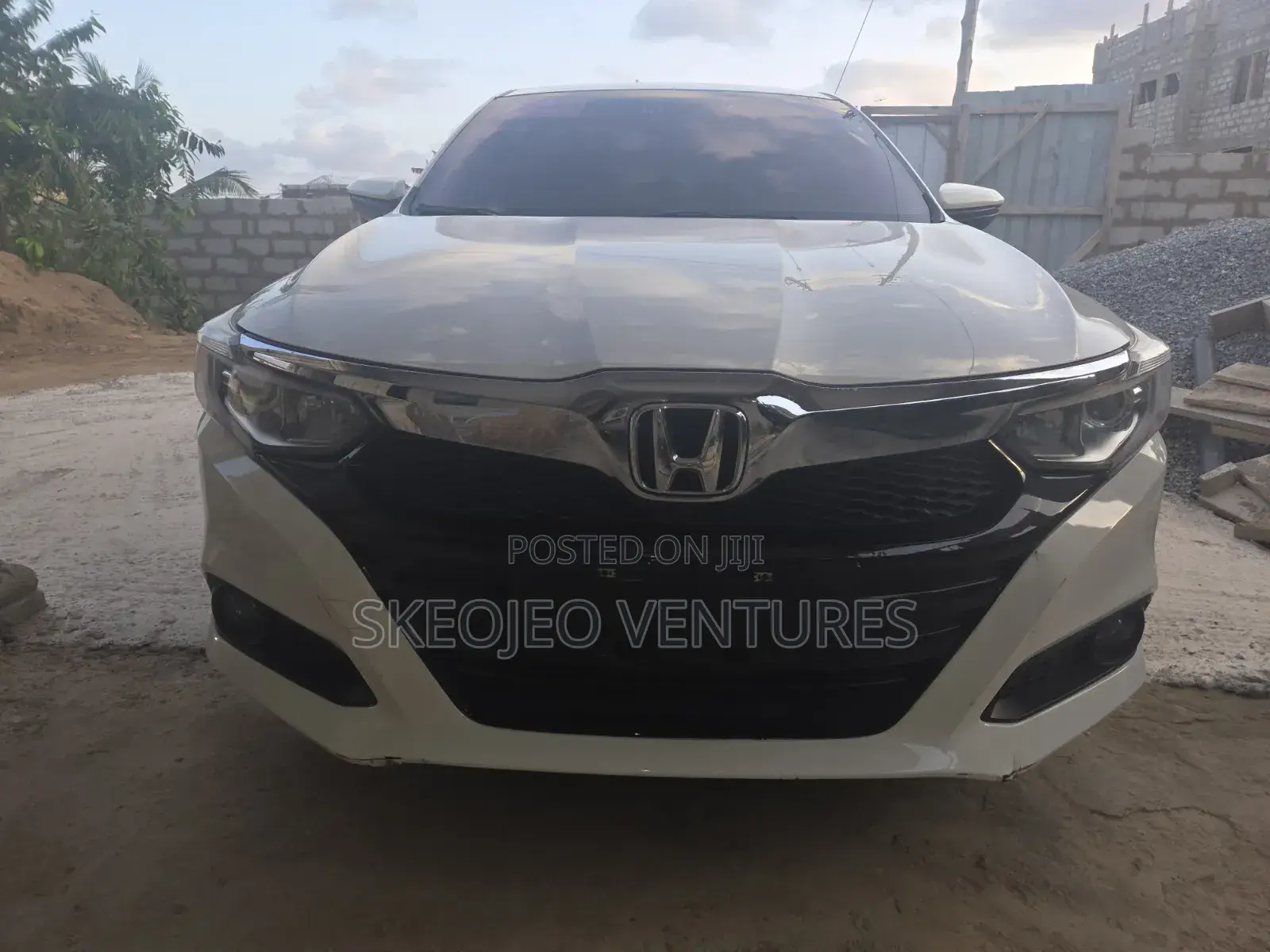 Honda Crider Luxury 2018 White