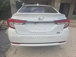 Honda Crider Luxury 2018 White