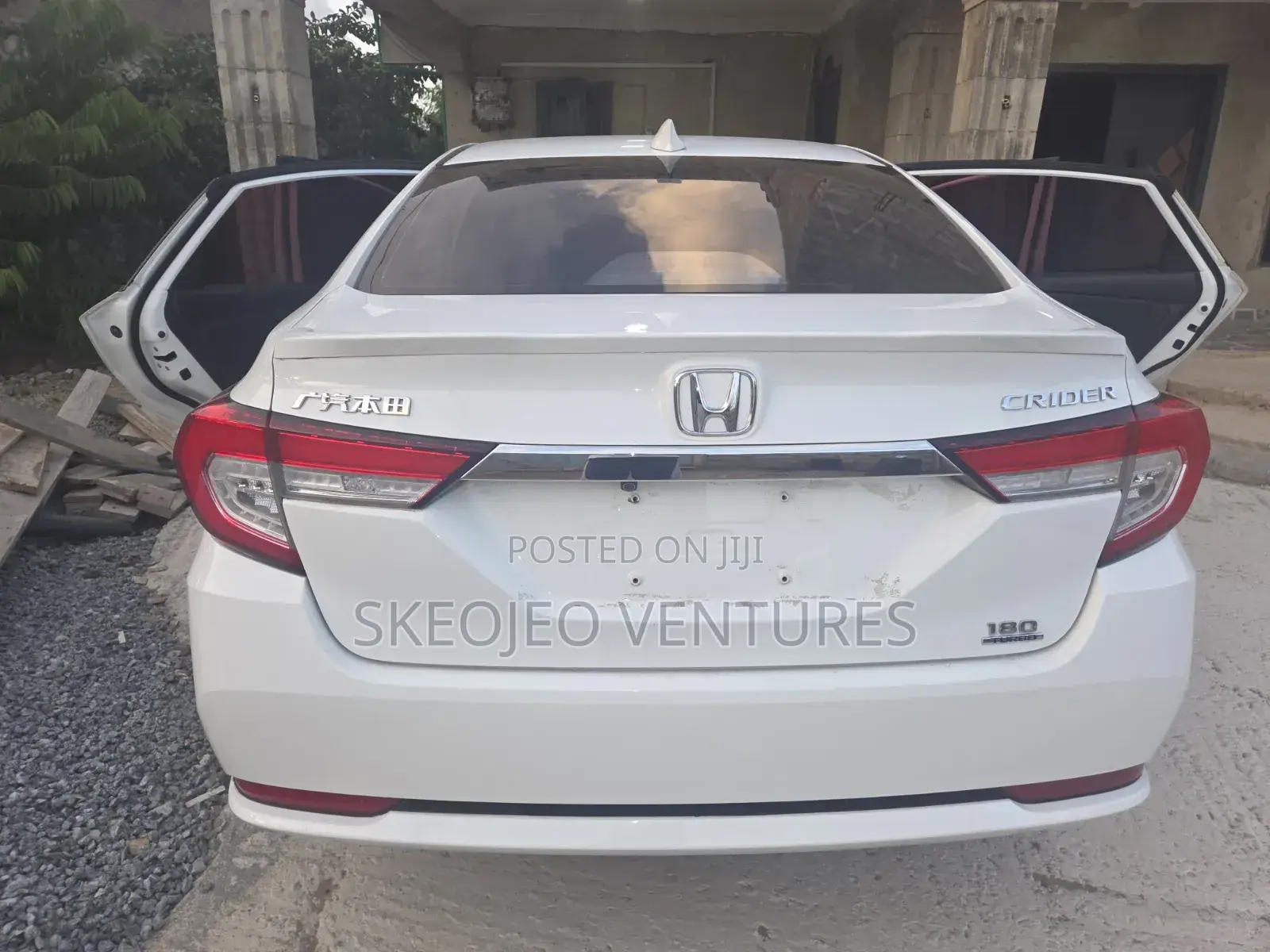 Honda Crider Luxury 2018 White