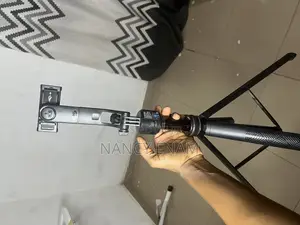Tripod - Auto Rotate Bluetooth Tripod
