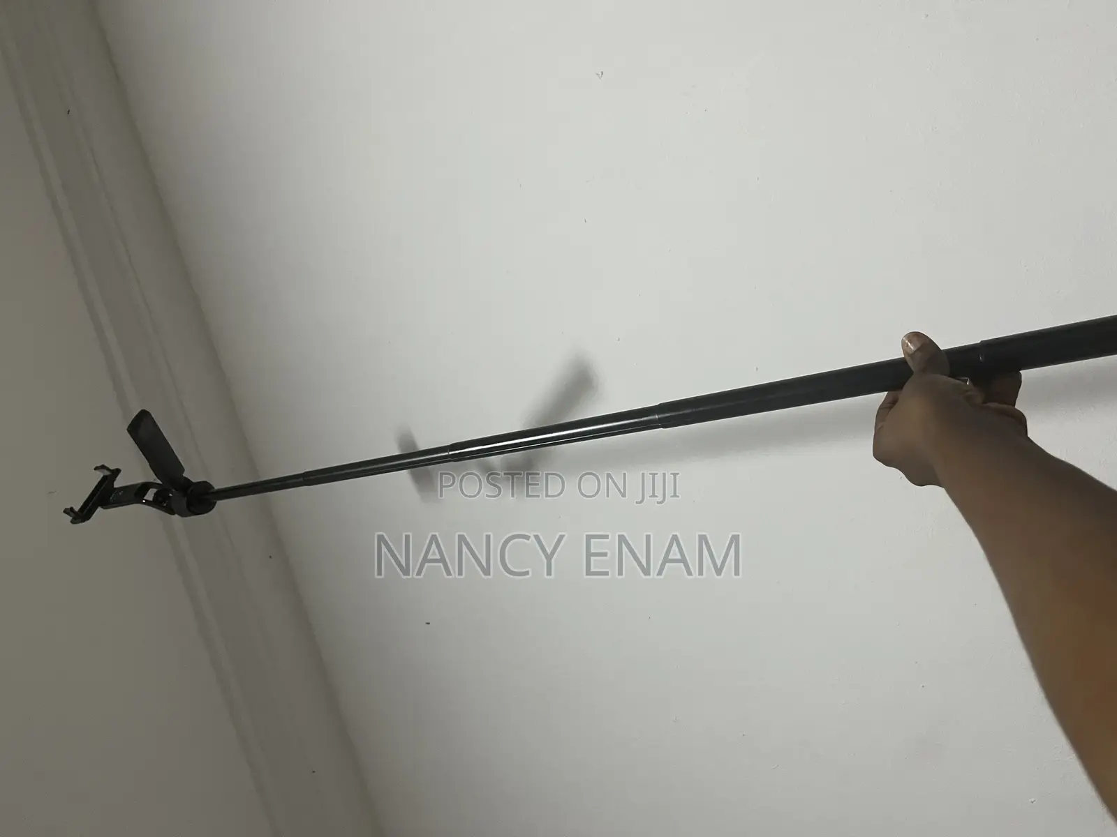 Tripod - Auto Rotate Bluetooth Tripod