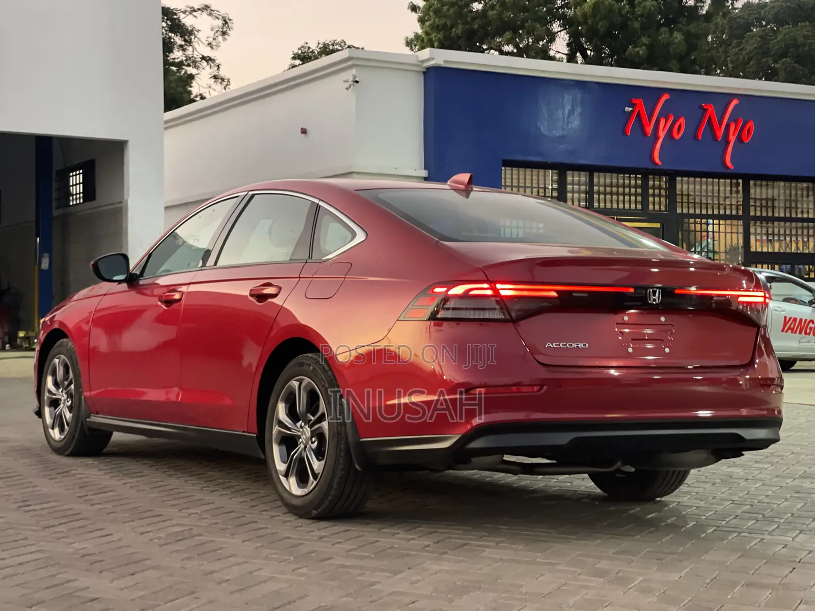 Honda Accord EX CVT 2023 Red