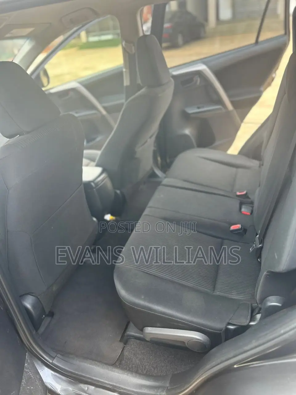 Toyota RAV4 LE 4dr SUV AWD (2.5L 4cyl 6A) 2018 Black