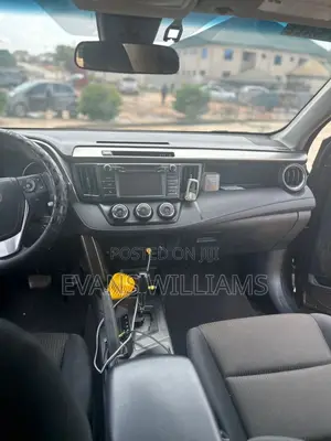 Toyota RAV4 LE 4dr SUV AWD (2.5L 4cyl 6A) 2018 Black