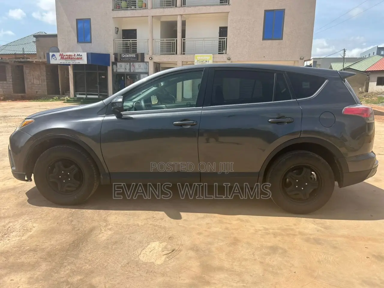 Toyota RAV4 LE 4dr SUV AWD (2.5L 4cyl 6A) 2018 Black