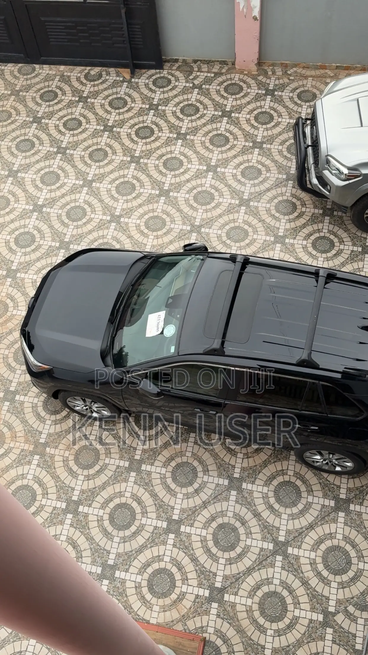 Toyota RAV4 XLE Premium 2025 Black