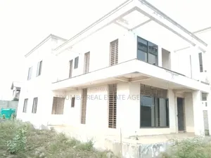5bdrm House in Tiyumba Real Estate, Prampram for sale