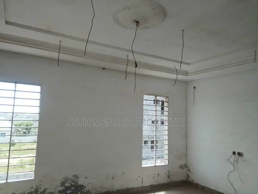 5bdrm House in 5 Bedroom House For, Prampram for sale