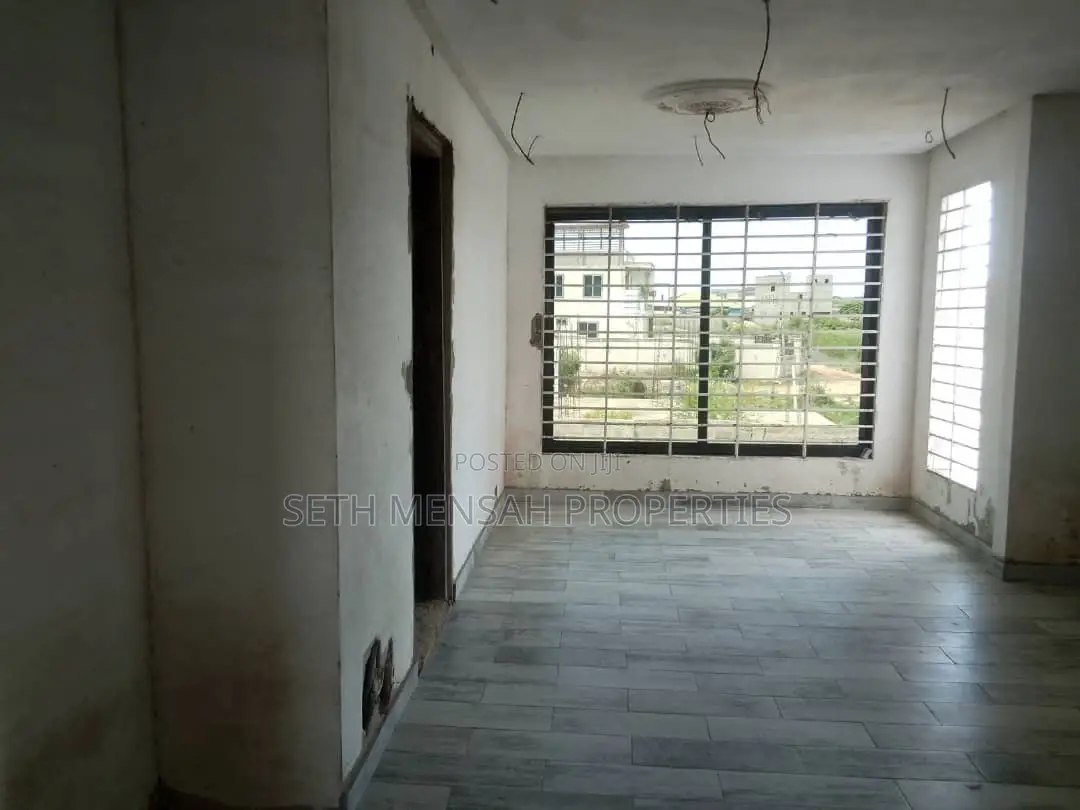 5bdrm House in 5 Bedroom House For, Prampram for sale