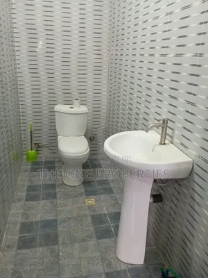 7 Stores+11 Rooms Roadside for Sale at Amasaman Sapeiman