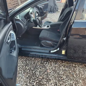Nissan Altima 2.5 4dr Sedan (2.5L 4cyl CVT) 2015 Black