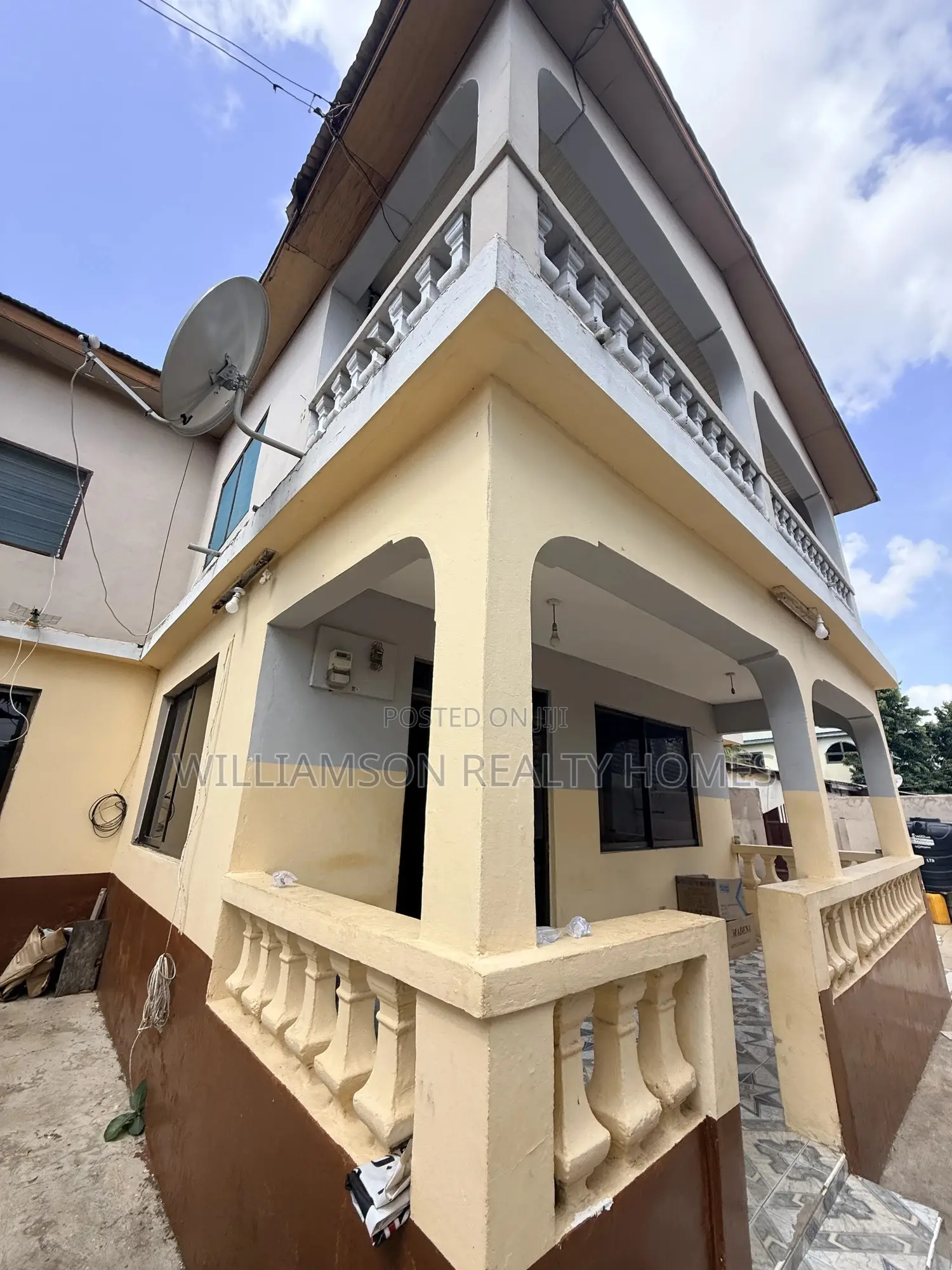 3bdrm Apartment in Hfc Estate Area, Spintex for rent