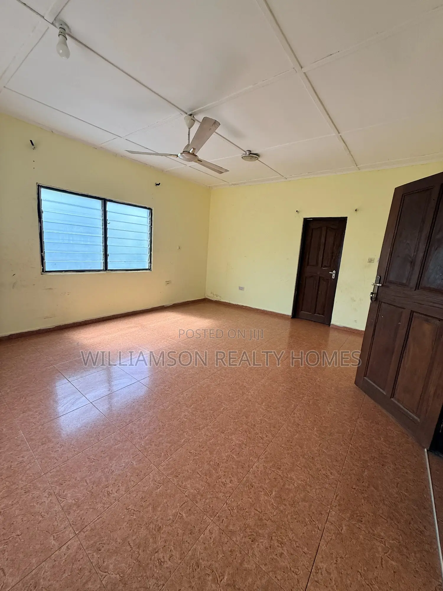 3bdrm Apartment in Hfc Estate Area, Spintex for rent