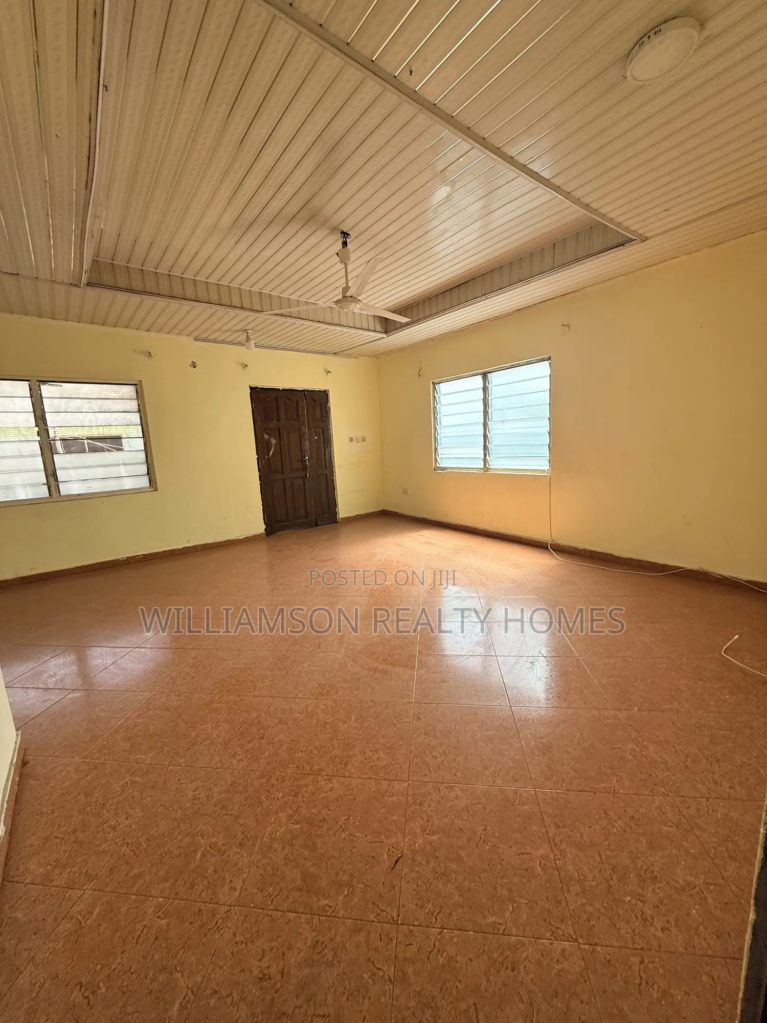 3bdrm Apartment in Hfc Estate Area, Spintex for rent