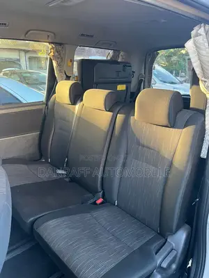 Toyota Voxy 2010 White