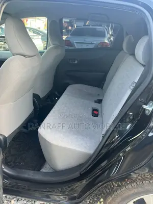 Toyota Vitz 1.3 FWD 5dr 2013 Black
