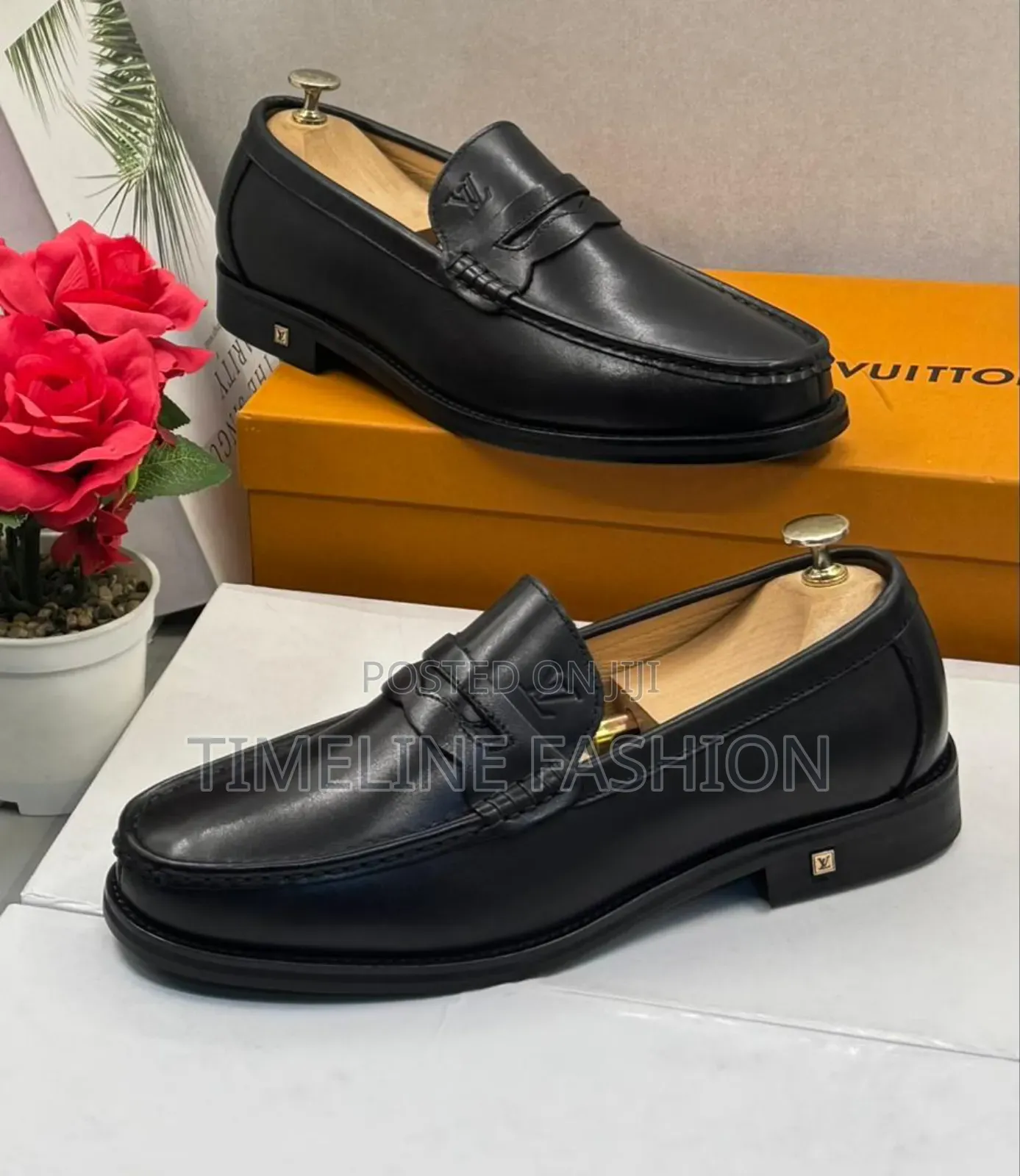Classic Men's Louis Vuitton Black Leather Penny Loafers Shoes