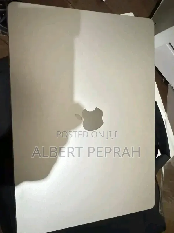 Laptop Apple MacBook Air 2023 M2 8GB Apple M2 SSD 256GB