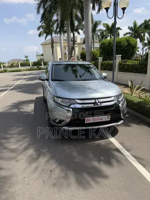 Mitsubishi Outlander 2017 Silver