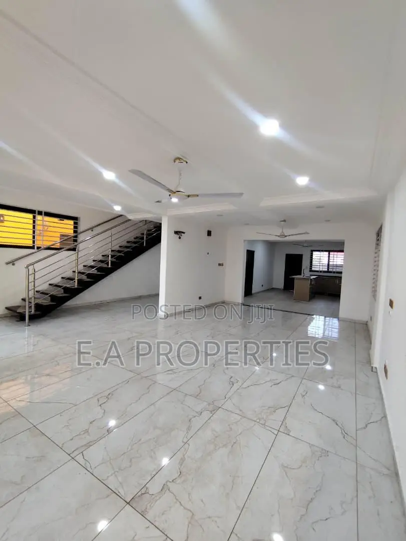 4bdrm House in Ea Properties, School Junction for sale
