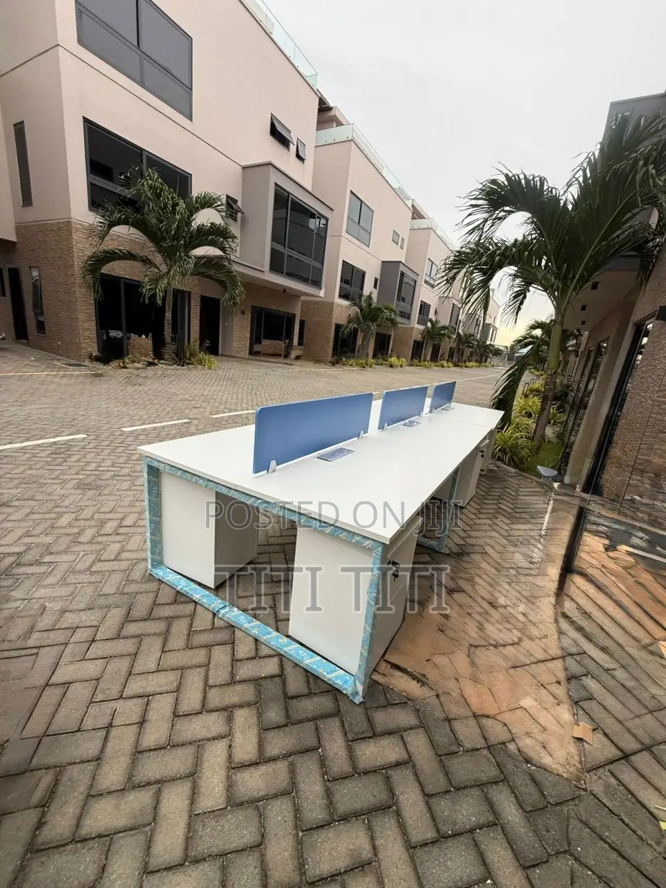 6-Seater Office Space Desk