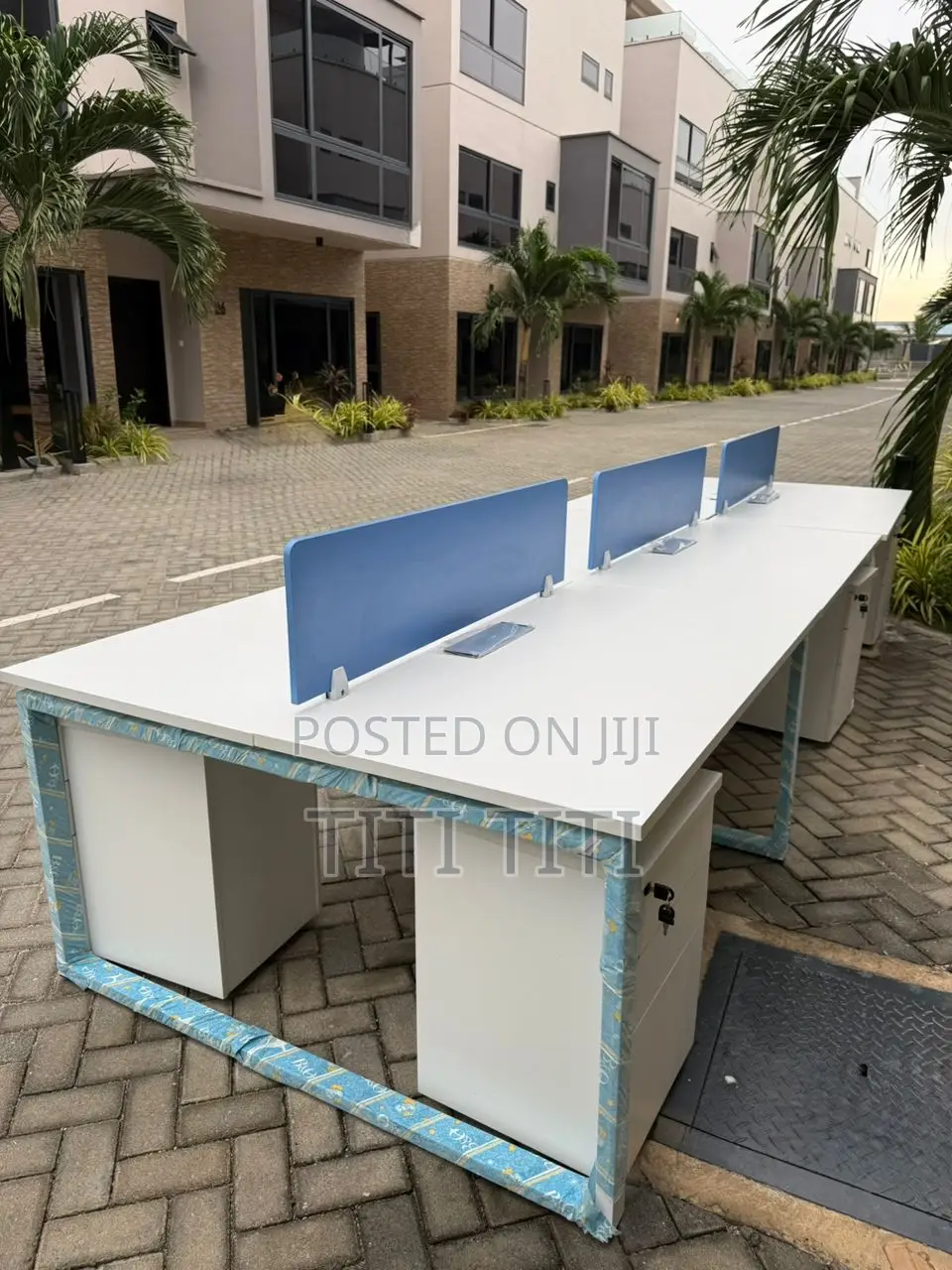 6-Seater Office Space Desk