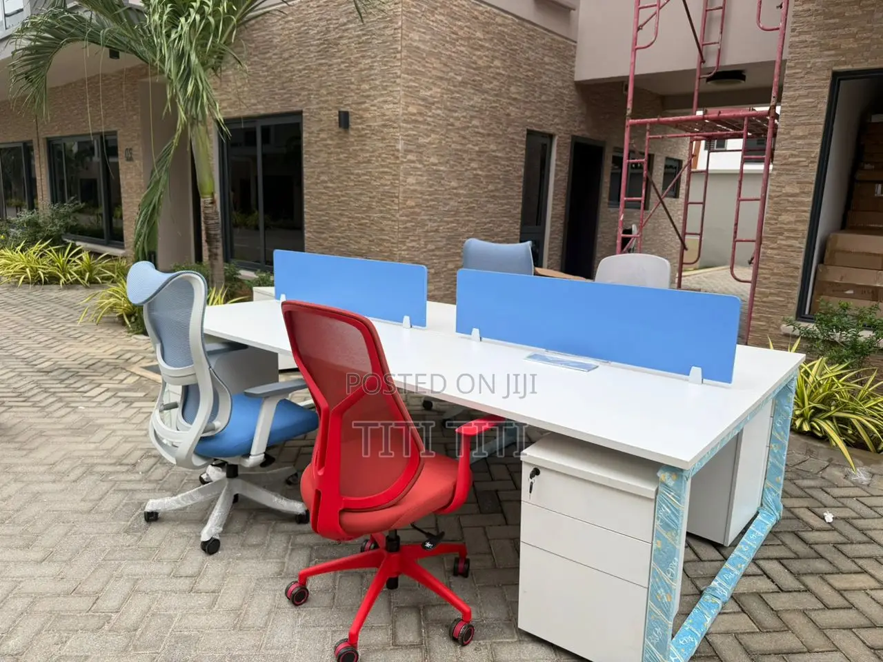4-Seater Office Workstation Desk (Without Chairs)