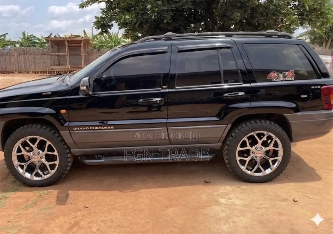 Jeep Cherokee LTD 3.7 V6 4x4 Automatic 2007 Black