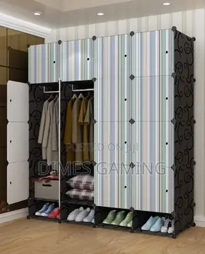 16 Cubes Wardrobe