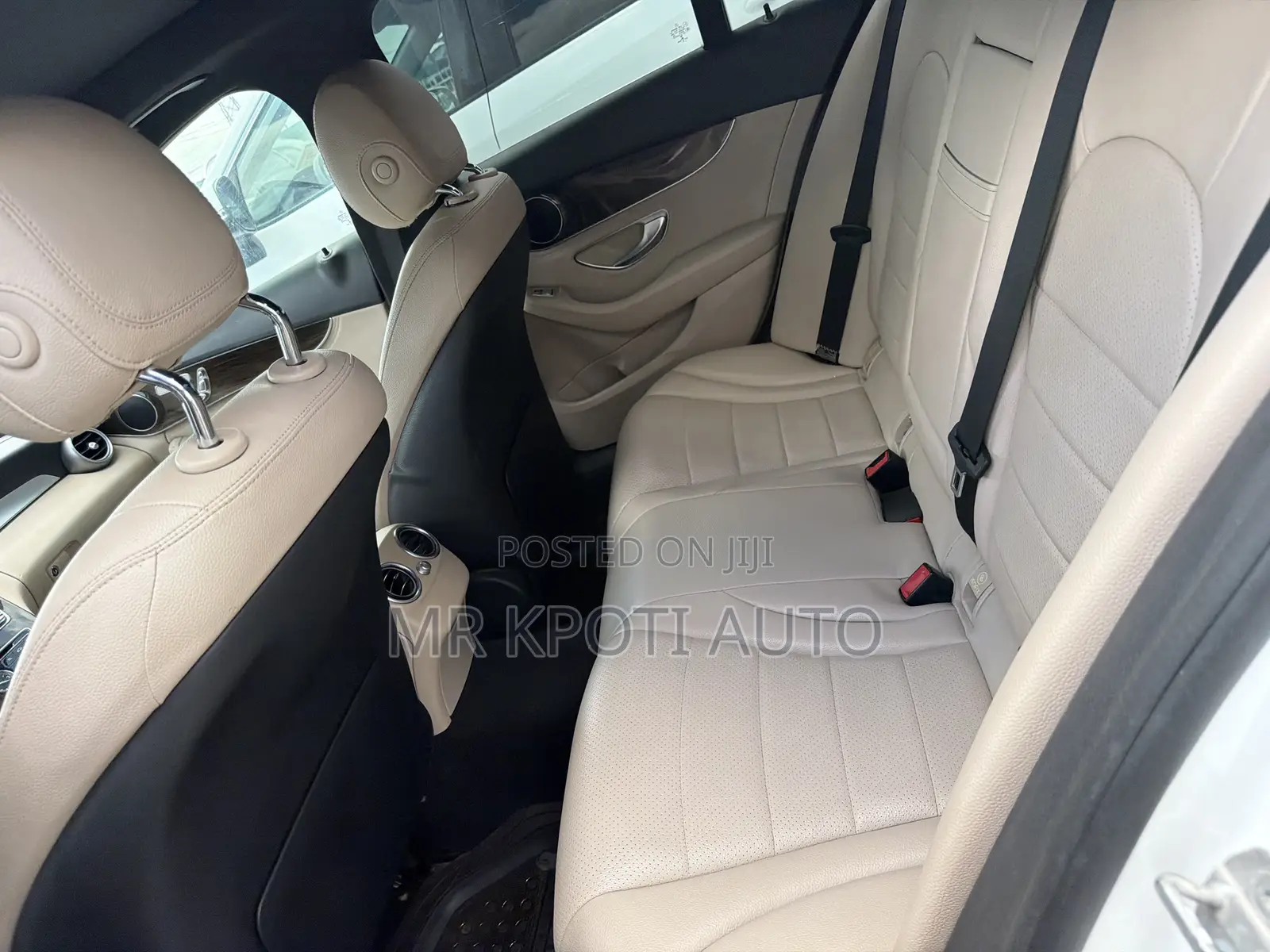 Mercedes-Benz C300 2016 White
