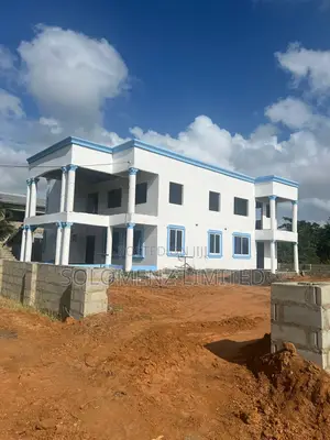 6bdrm Apartment in Takoradi for sale
