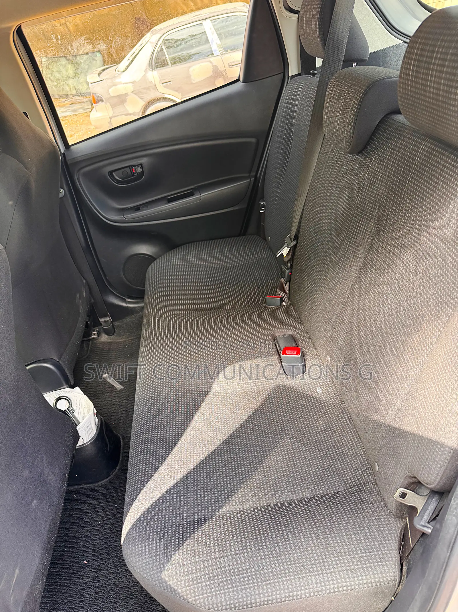 Toyota Vitz 1.3 FWD 5dr 2015 Blue