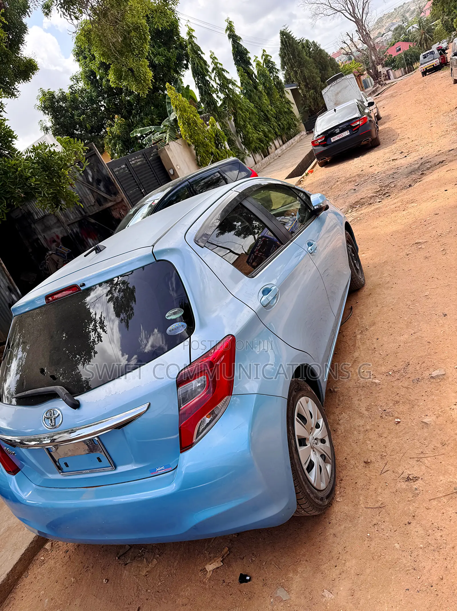 Toyota Vitz 1.3 FWD 5dr 2015 Blue