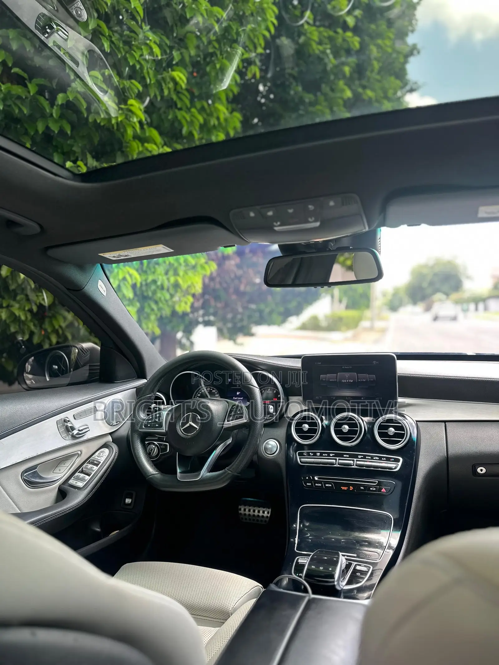 Mercedes-Benz C300 2016 Silver