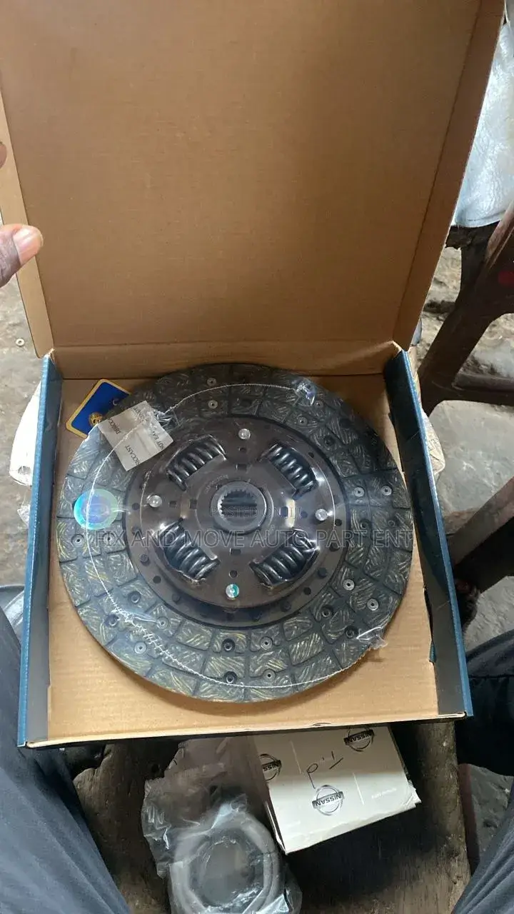 Nissan Hardbody/ Navara/ Frontier Brand New Clutch Disc/ Plate/Bearing