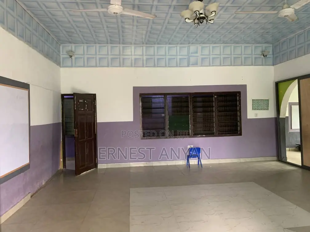 4bdrm House in Kwabre for sale