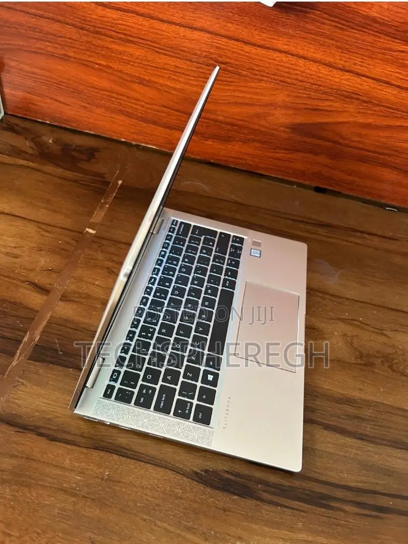 Laptop HP Elite Dragonfly x360 8th Gen 8GB Intel Core i5 SSD 256GB