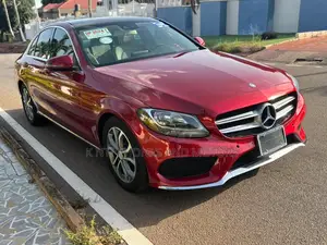 Mercedes-Benz C300 Luxury Sedan RWD (2.0L 4cyl 7A) 2017 Red