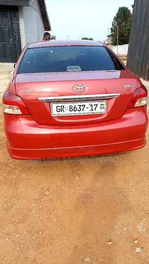 Toyota Yaris 2009 Red