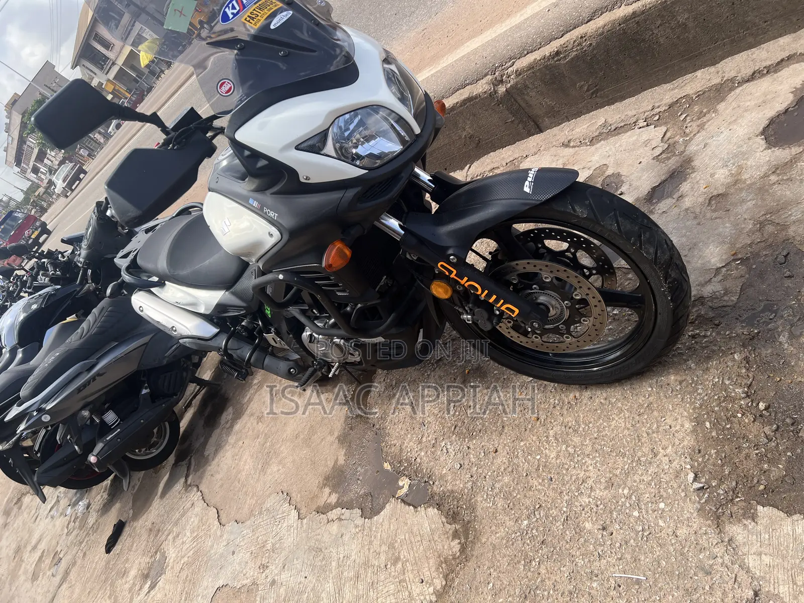 Suzuki V-Strom 2015 White