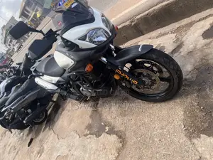 Suzuki V-Strom 2015 White