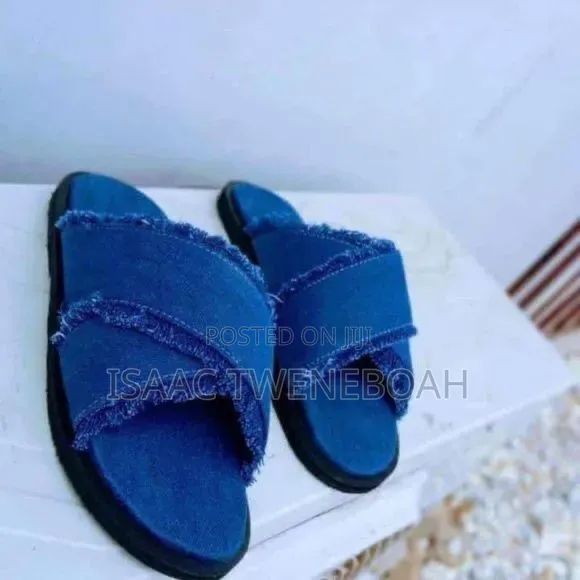 Premium Handmade Tee Slippers – African Leather Sandals