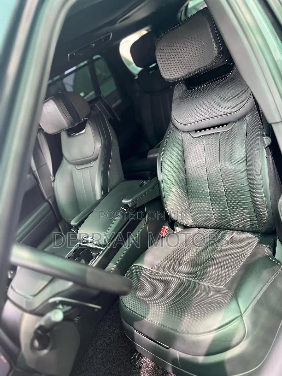 Land Rover Range Rover SV SWB 2023 Gray