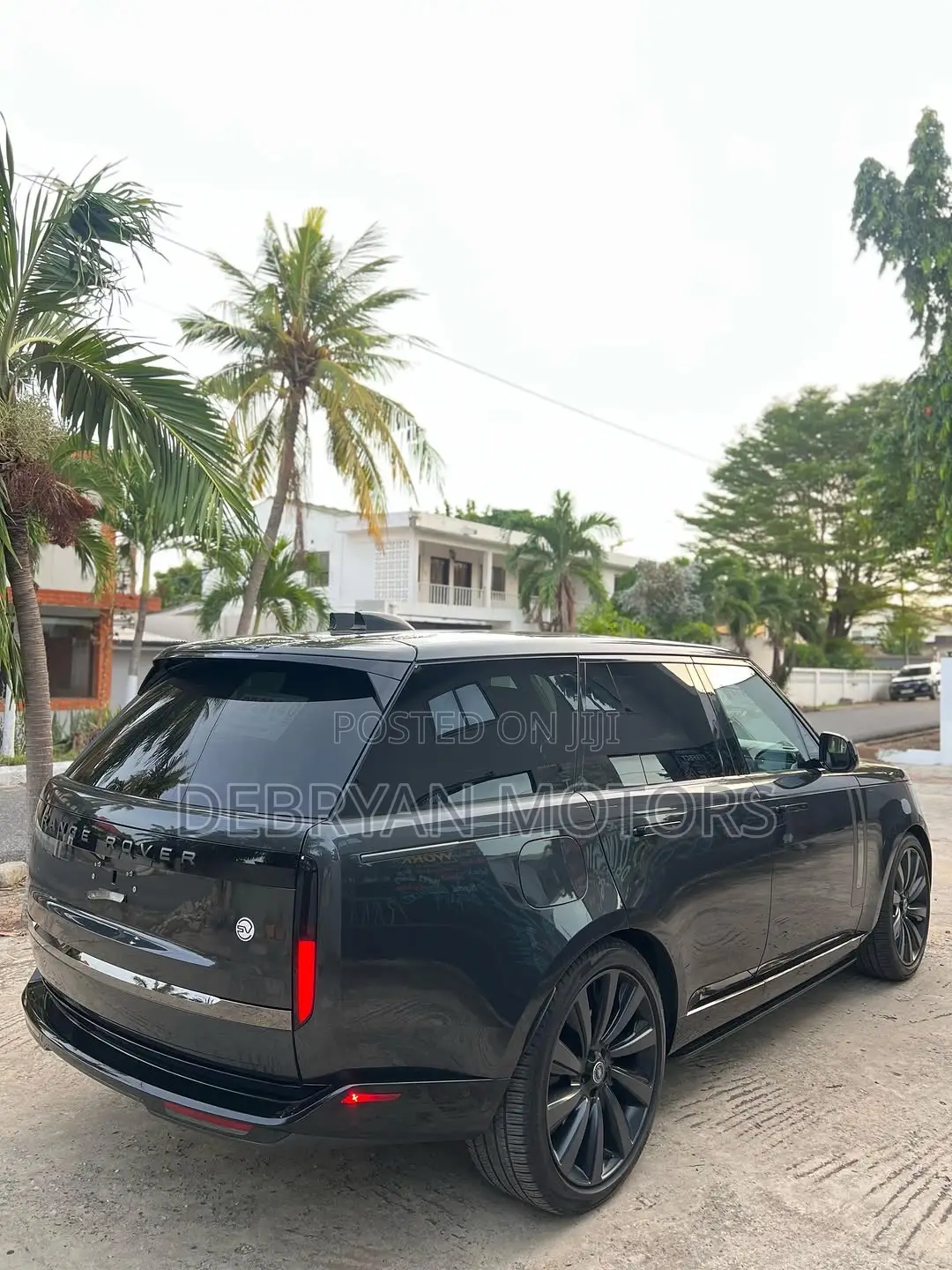 Land Rover Range Rover SV SWB 2023 Gray