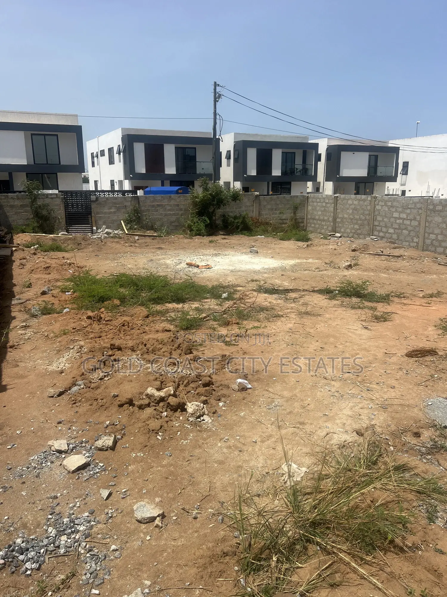 Land For Sale At Manet East Airport